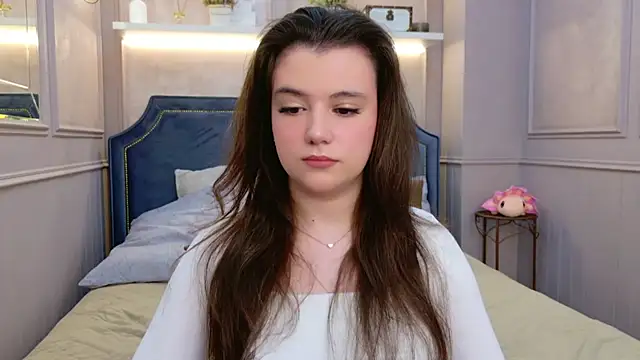 Pauline Heaven online show from November 24, 2025, 5:40 am