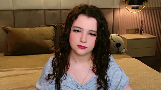 Snapshot of Pauline_Heaven chatting on February 20, 2026, 6:26 am Pauline Heaven online show from February 20, 2026, 6:26 am