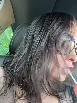 Snapshot of laarti chatting on October 15, 2025, 3:09 pm laarti online show from October 15, 2025, 3:09 pm