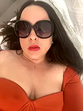 Snapshot of laarti chatting on October 16, 2025, 1:52 pm laarti online show from October 16, 2025, 1:52 pm