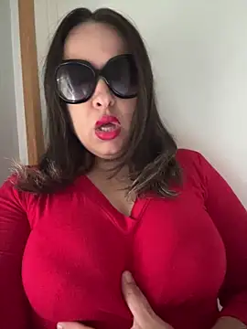 Snapshot of laarti chatting on September 20, 2025, 9:47 am laarti online show from September 20, 2025, 9:47 am