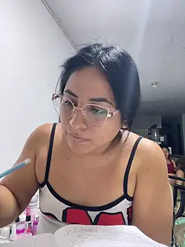 lamaravilla 08 online show from March 12, 2026, 6:17 am