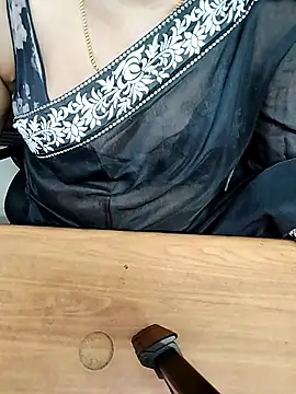 Snapshot of Tamil_Radha chatting on November 14, 2025, 8:51 am Tamil Radha online show from November 14, 2025, 8:51 am