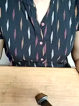 Snapshot of Tamil_Radha chatting on December 5, 2025, 6:06 pm Tamil Radha online show from December 5, 2025, 6:06 pm