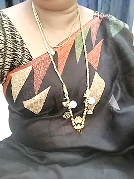 Snapshot of Tamil_Radha chatting on October 14, 2025, 2:28 pm Tamil Radha online show from October 14, 2025, 2:28 pm