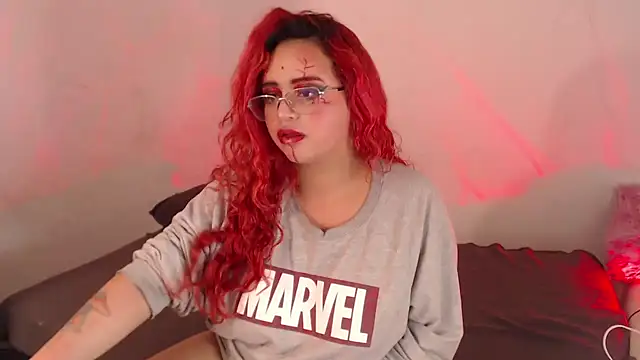 Snapshot of EstefyTabbo chatting on October 23, 2025, 7:23 pm EstefyTabbo online show from October 23, 2025, 7:23 pm