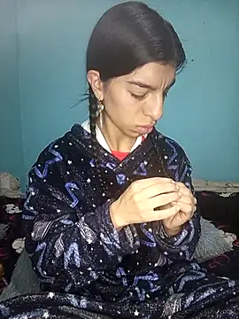 Snapshot of Ariell_Kieran chatting on January 8, 2026, 3:34 am Ariell Kieran online show from January 8, 2026, 3:34 am