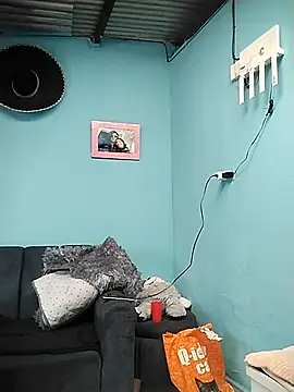 Ariell Kieran online show from April 6, 2026, 7:15 pm