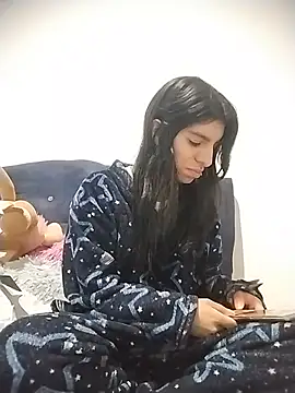 Snapshot of Ariell_Kieran chatting on July 5, 2026, 4:52 am Ariell Kieran online show from July 5, 2026, 4:52 am