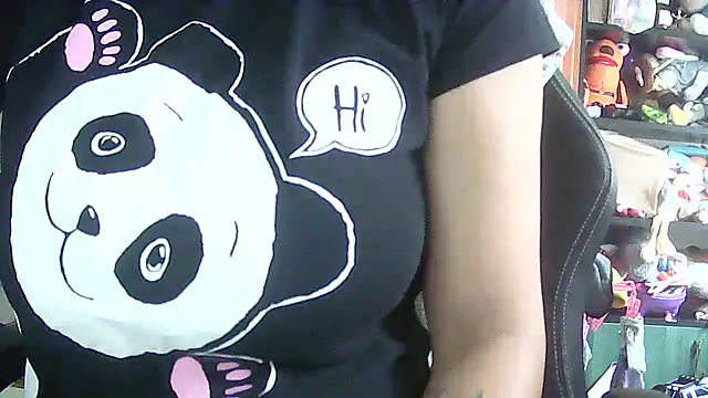 Snapshot of Cicamica12 chatting on December 14, 2025, 11:16 am Cicamica12 online show from December 14, 2025, 11:16 am