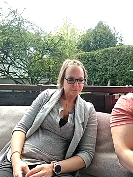 Fuxy-love69 online show from April 18, 2026, 12:51 pm