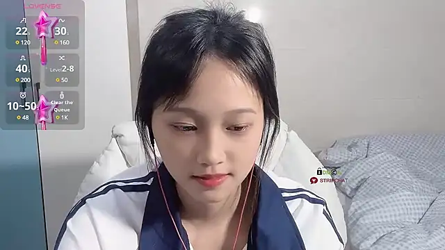 xunian71O online show from February 21, 2025, 12:49 am