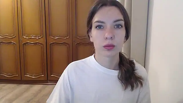 Snapshot of aurora_lust chatting on October 28, 2025, 6:23 am aurora lust online show from October 28, 2025, 6:23 am