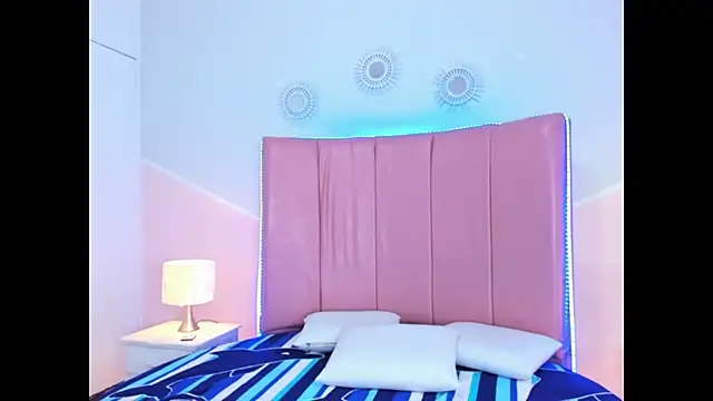 Liiam smith  online show from December 5, 2025, 1:10 pm