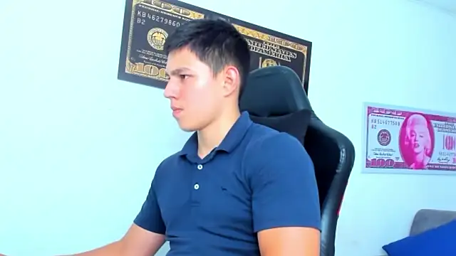 Snapshot of JamesCr_ chatting on March 6, 2025, 9:53 pm JamesCr online show from March 6, 2025, 9:53 pm