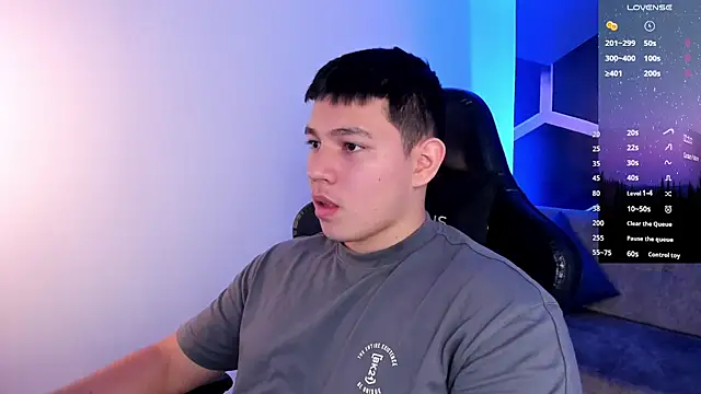 Snapshot of JamesCr_ chatting on January 17, 2026, 3:21 am JamesCr online show from January 17, 2026, 3:21 am