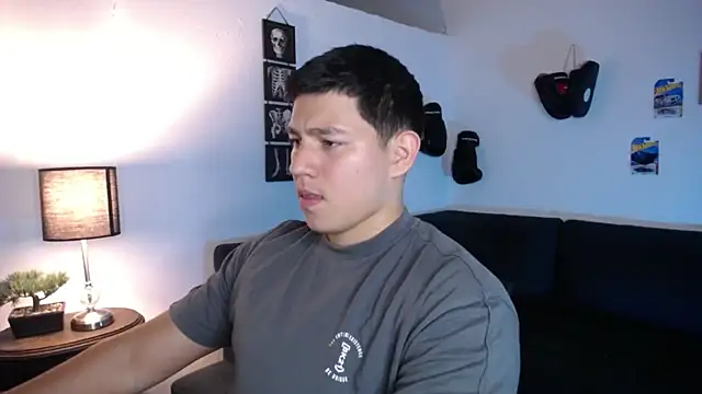 JamesCr  online show from March 27, 2026, 3:48 am