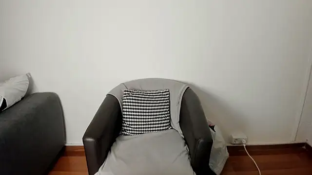 Snapshot of NicoleKatee chatting on December 16, 2025, 1:59 pm NicoleKatee online show from December 16, 2025, 1:59 pm