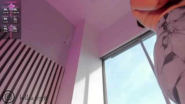 bella lovers  online show from September 12, 2025, 12:49 pm