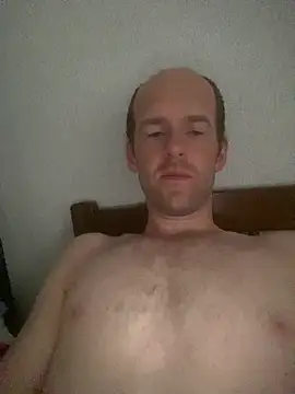 Snapshot of LynnAhNight chatting on July 14, 2026, 5:34 am LynnAhNight online show from July 14, 2026, 5:34 am