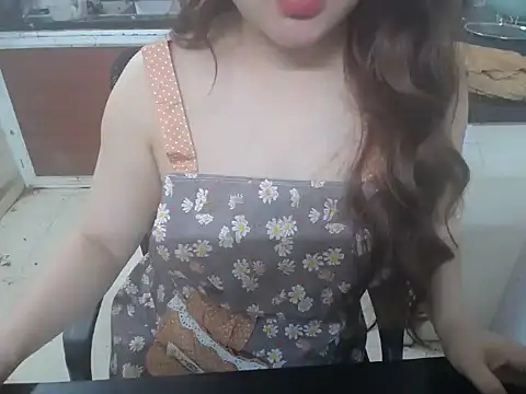 Snapshot of Wet_kittchen chatting on February 23, 2026, 1:40 am Wet kittchen online show from February 23, 2026, 1:40 am