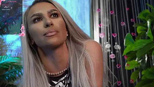 KarlaBart online show from November 9, 2025, 8:02 pm