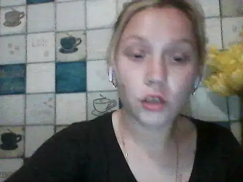 Snapshot of Anna_wey chatting on May 19, 2026, 6:37 pm Anna wey online show from May 19, 2026, 6:37 pm
