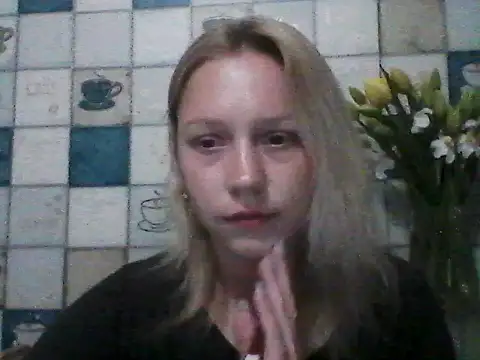 Snapshot of Anna_wey chatting on May 9, 2026, 6:44 pm Anna wey online show from May 9, 2026, 6:44 pm