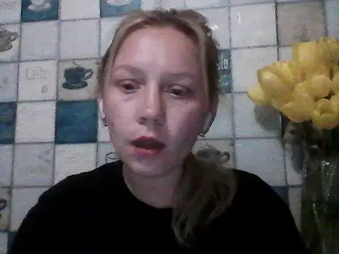 Snapshot of Anna_wey chatting on May 13, 2026, 7:21 pm Anna wey online show from May 13, 2026, 7:21 pm