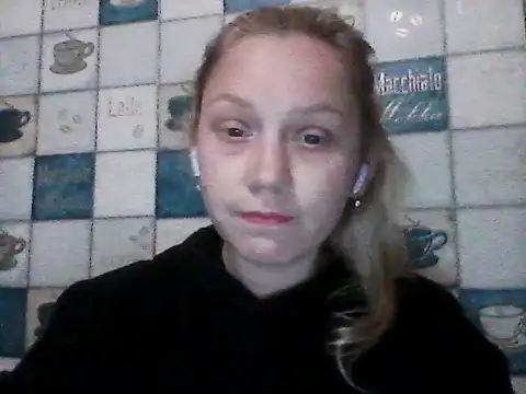 Snapshot of Anna_wey chatting on April 21, 2026, 6:03 pm Anna wey online show from April 21, 2026, 6:03 pm
