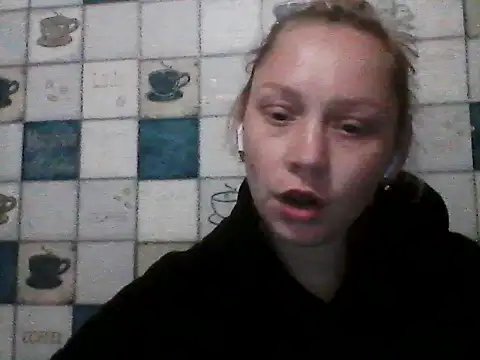 Snapshot of Anna_wey chatting on April 26, 2026, 6:27 pm Anna wey online show from April 26, 2026, 6:27 pm