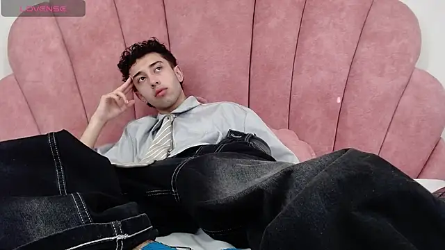 erickblaze wm online show from February 13, 2025, 12:54 pm