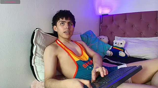 Snapshot of PepperTwink chatting on October 11, 2025, 5:03 pm PepperTwink online show from October 11, 2025, 5:03 pm