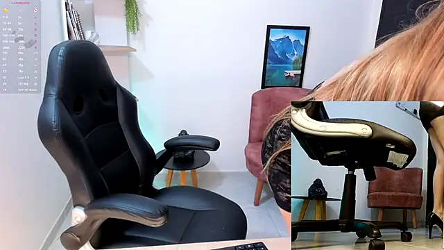 Nathalie 29 online show from September 25, 2025, 6:14 pm