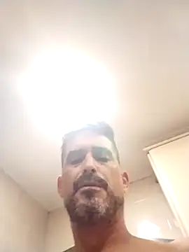 jonymoreno online show from October 2, 2025, 9:18 pm