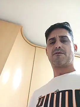 jonymoreno online show from March 20, 2025, 6:31 pm