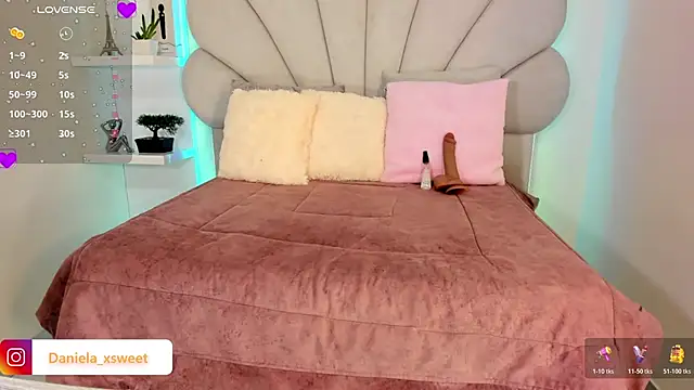 Snapshot of Danielaangelina chatting on February 17, 2026, 6:11 am Danielaangelina online show from February 17, 2026, 6:11 am