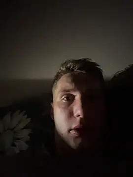 Snapshot of SirVDD chatting on November 3, 2025, 6:22 pm SirVDD online show from November 3, 2025, 6:22 pm