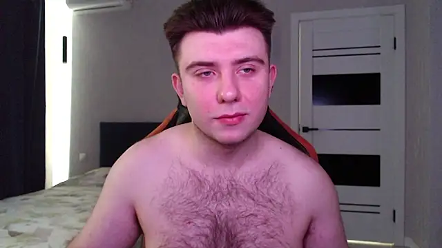 honey furry online show from March 12, 2026, 6:17 am