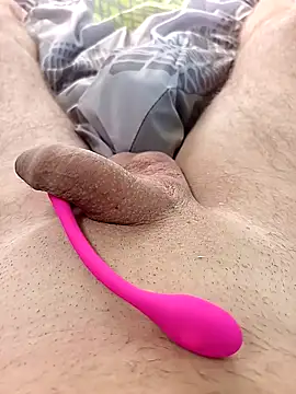 Dam70 online show from September 20, 2025, 11:48 am