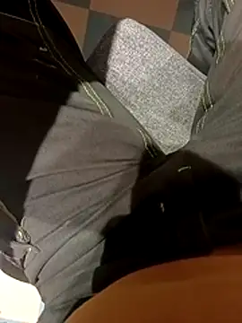 Dam70 online show from November 16, 2025, 6:18 am