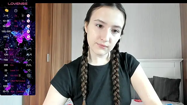 Snapshot of Cute__Nana chatting on September 29, 2025, 6:20 am Cute  Nana online show from September 29, 2025, 6:20 am