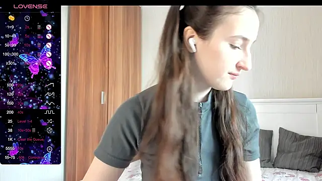 Snapshot of Cute__Nana chatting on November 2, 2025, 4:06 am Cute Nana online show from November 2, 2025, 4:06 am