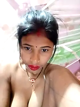 Snapshot of Miss_triha chatting on March 18, 2025, 8:05 pm Miss triha online show from March 18, 2025, 8:05 pm