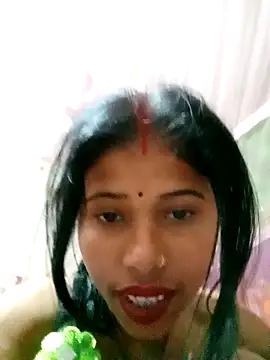 Snapshot of Miss_triha chatting on March 11, 2025, 7:14 pm Miss triha online show from March 11, 2025, 7:14 pm