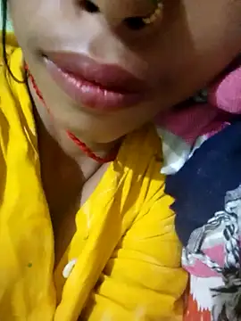 Snapshot of Miss_triha chatting on November 5, 2025, 11:30 pm Miss triha online show from November 5, 2025, 11:30 pm