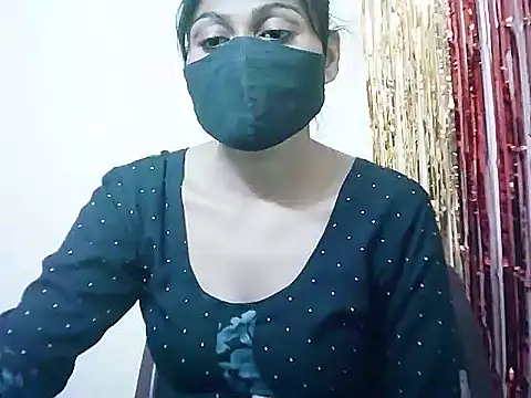 Snapshot of Rubi-Ji chatting on March 18, 2025, 12:39 pm Rubi-Ji online show from March 18, 2025, 12:39 pm