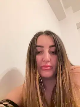 Snapshot of hotAlys chatting on February 7, 2025, 9:04 pm hotAlys online show from February 7, 2025, 9:04 pm