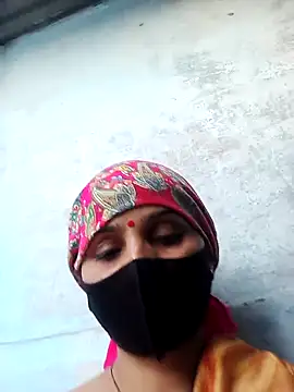 Snapshot of Sumann99 chatting on February 16, 2025, 11:38 am Sumann99 online show from February 16, 2025, 11:38 am