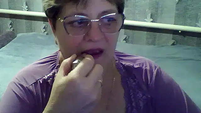 ElzaJewel online show from November 18, 2025, 5:27 pm